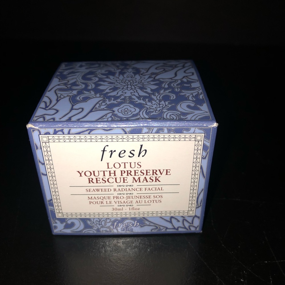LOTUS- Sephora